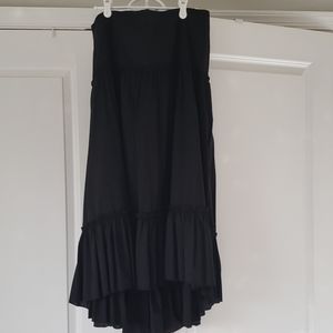 High/low black ruffled skirt